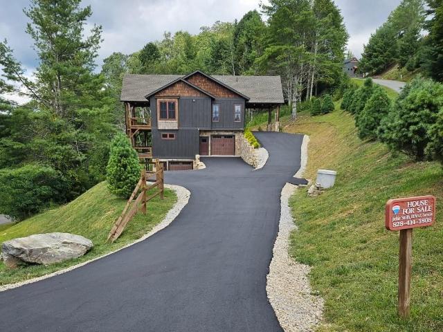 House for sale in Avery, North Carolina