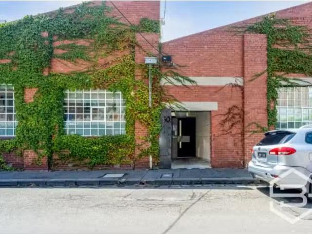 Condo for rent in Fitzroy