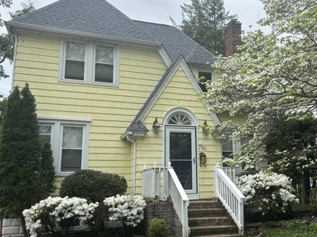 House for sale in Haddonfield, New Jersey