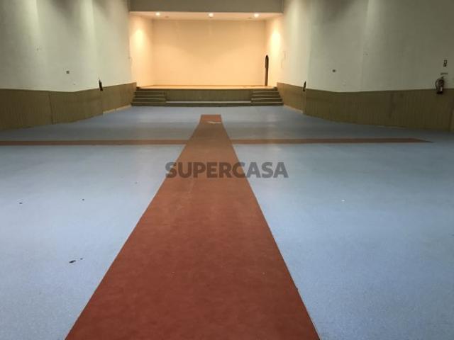 Armazém venda em Setúbal