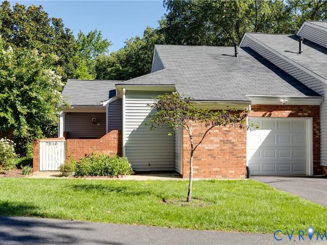 Townhouse for sale in Virginia
