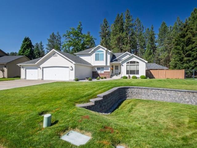 House for sale in Nine Mile Falls, Washington