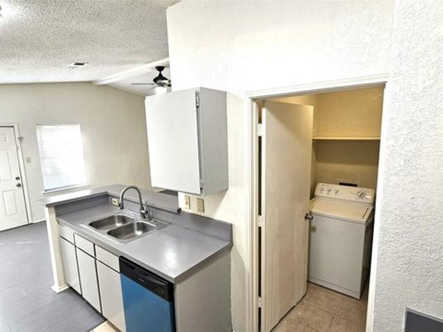 House for sale in Fort Worth, Tarrant County