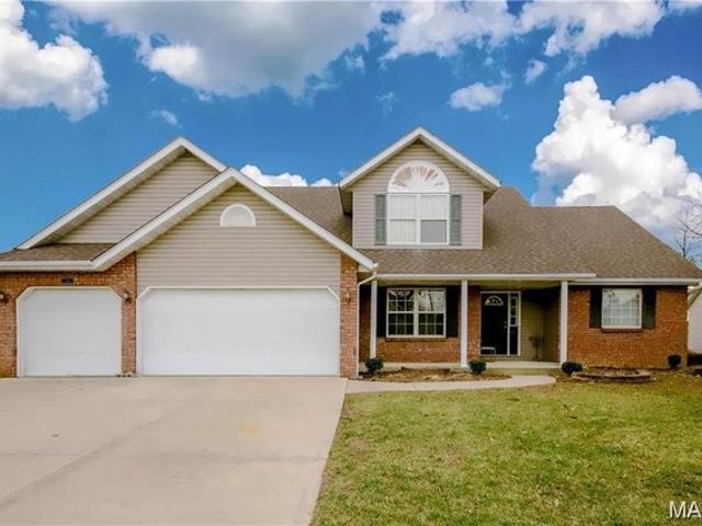 House for sale in Maryville, Illinois