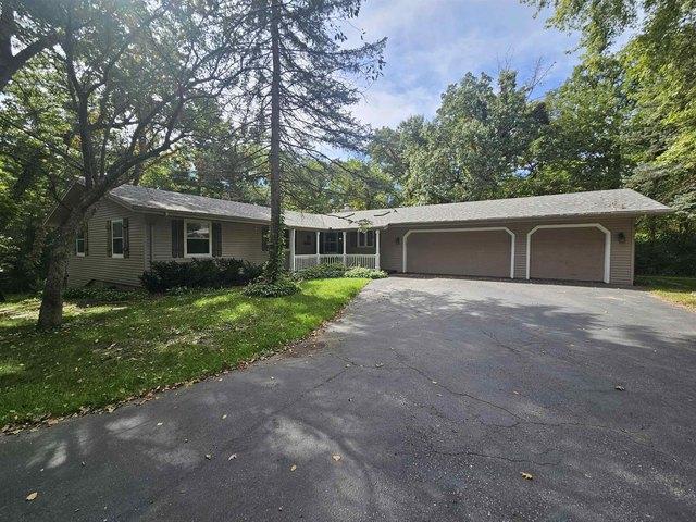 House for sale in Roscoe, Winnebago County