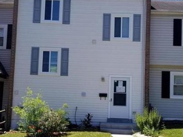 Townhouse for sale in Virginia