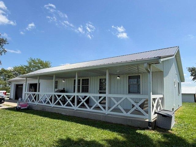 House for sale in Coatesville, Indiana