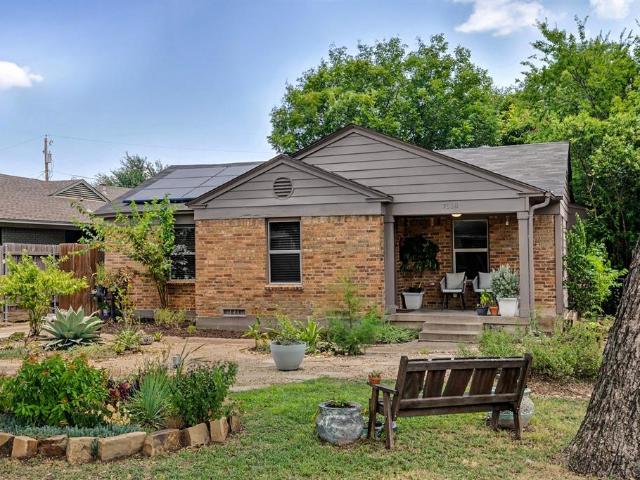 House for sale in Dallas, Texas