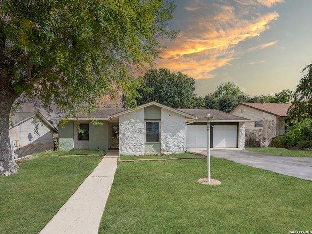 House for sale in Live Oak, Bexar County