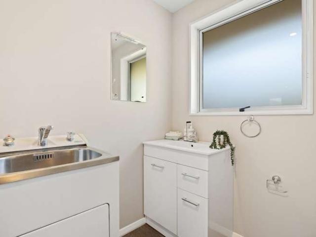 Apartment for sale in Heathcote, Canterbury