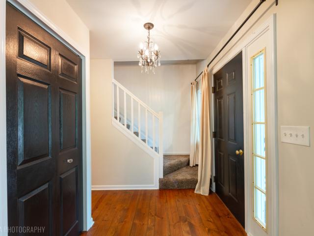House for sale in Mchenry, Illinois