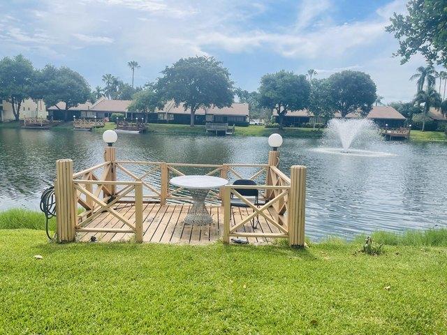 Townhouse for sale in Margate, Florida