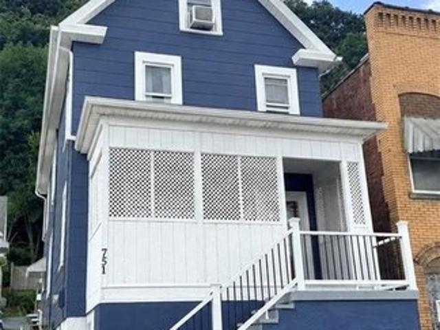 House for sale in Creighton, East Deer Township