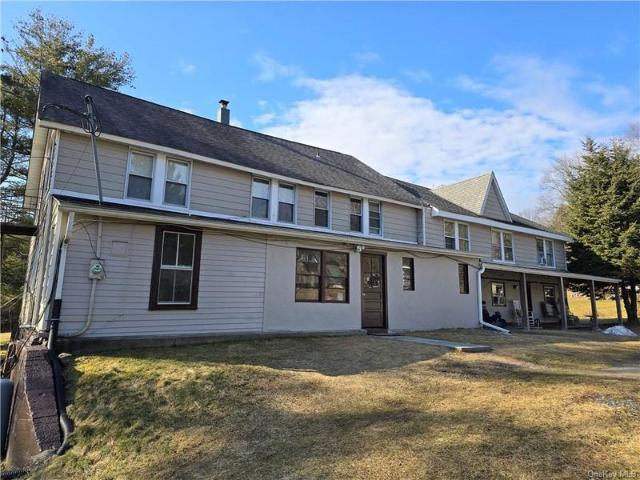 Condo for rent in Monroe