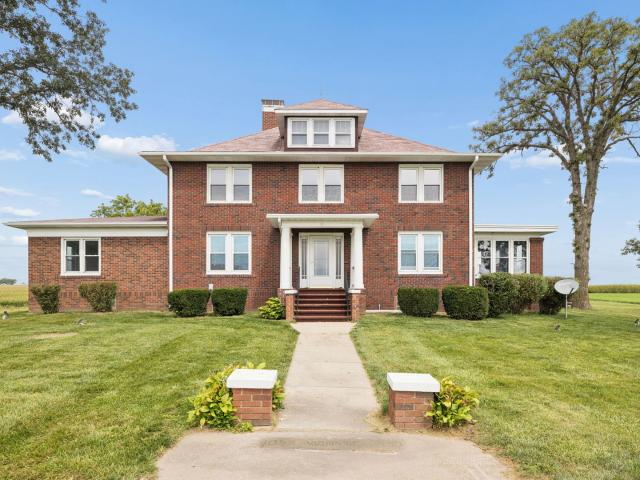 House for sale in North Utica, LaSalle County