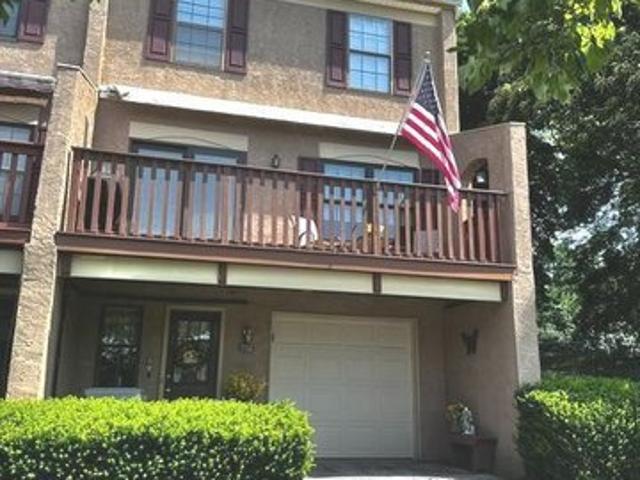 Townhouse for sale in Chester, Pennsylvania