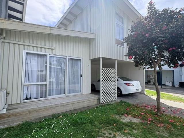 House for rent in Greenmeadows West, Napier City