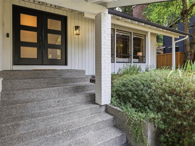 House for sale in Mercer Island, Washington