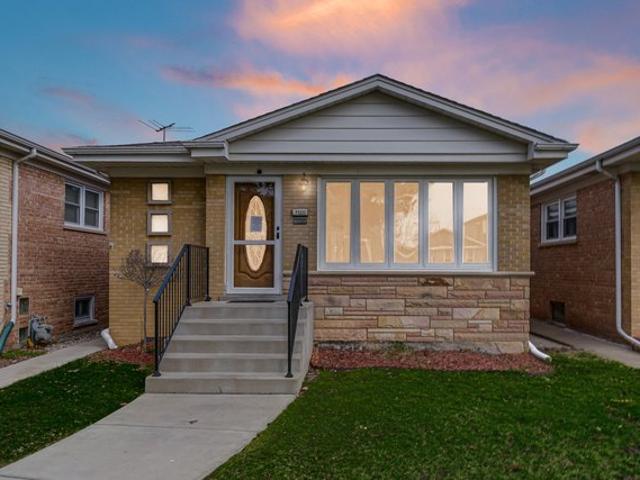 House for sale in Harwood Heights, Illinois