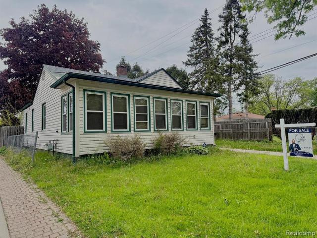 House for sale in Dearborn Heights, Michigan