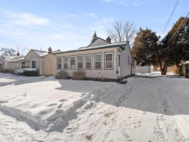 House for sale in Dearborn Heights, Michigan