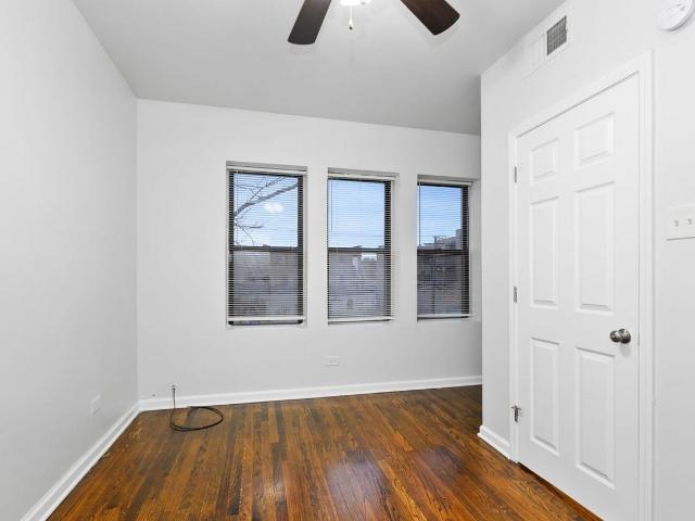 Apartment for rent in Chicago Park, Illinois