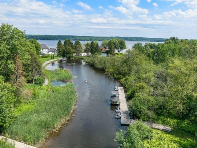 House for sale in Memphrémagog, Quebec