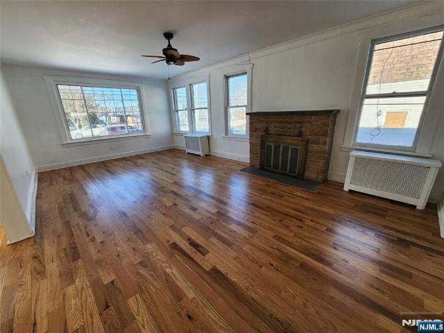 House for sale in Lyndhurst, New Jersey