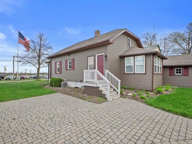 House for sale in Lake Geneva, Wisconsin