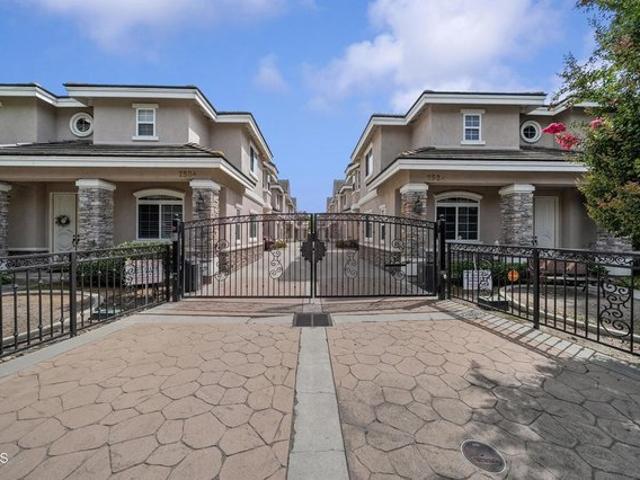 Townhouse for sale in Monrovia, California