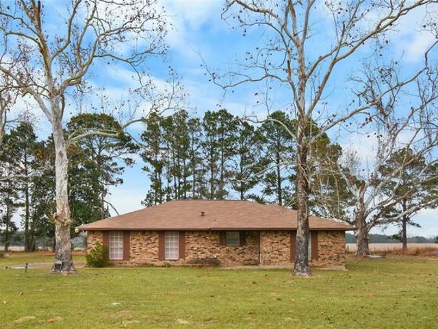 House for sale in Grapeland, Texas
