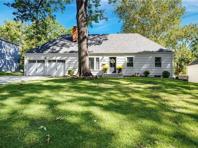 House for sale in Somerset Hills, Prairie Village