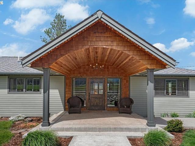 House for sale in Oregonia
