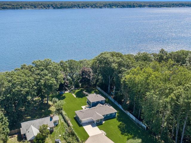 House for sale in Maple Grove, Montague