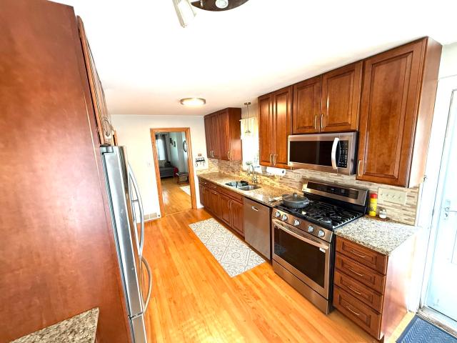 House for sale in Lincolnwood, Illinois