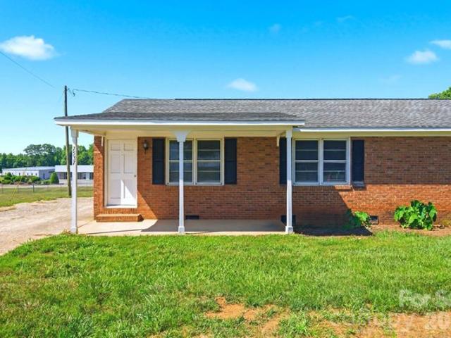 House for sale in Stanley, North Carolina