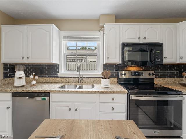 House for sale in Poland, Ohio