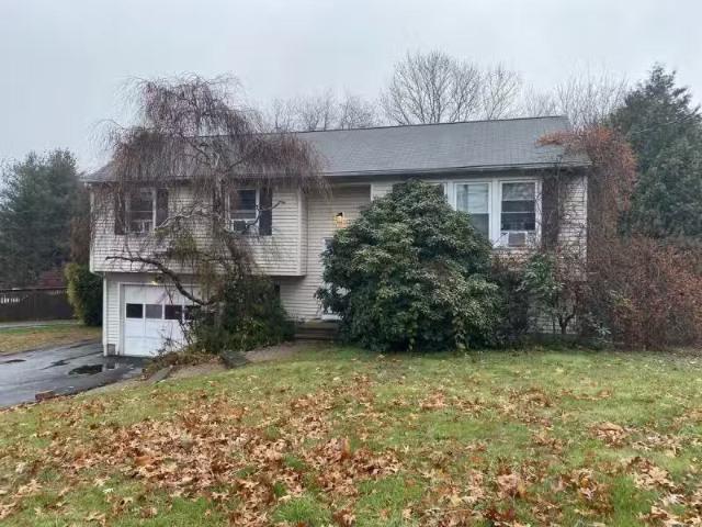 House for rent in Hamden