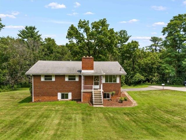 House for sale in Canonsburg, Pennsylvania
