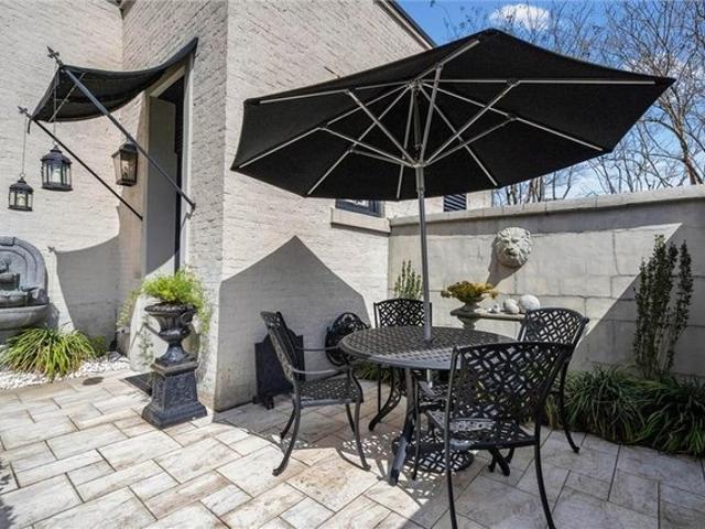 Townhouse for sale in Mobile, Alabama
