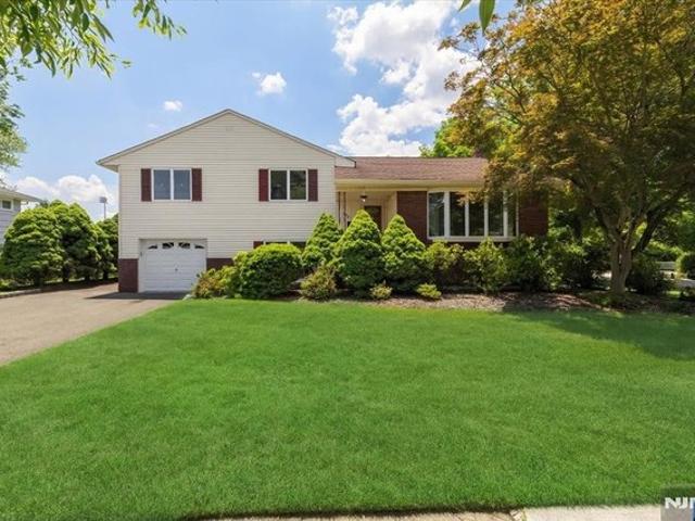 House for sale in Oradell, New Jersey