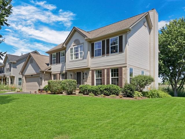 House for sale in Grayslake, Illinois