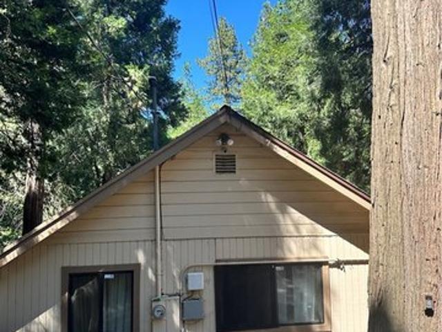 House for sale in Cedarpines Park, California