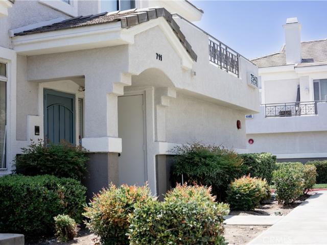 Condo for sale in Fontana