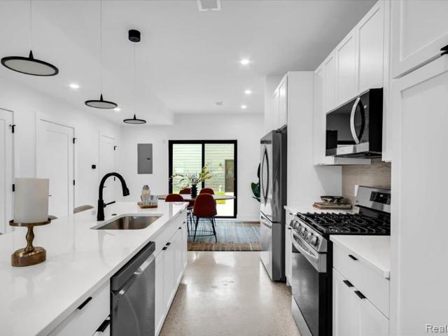Condo for sale in Detroit, Michigan