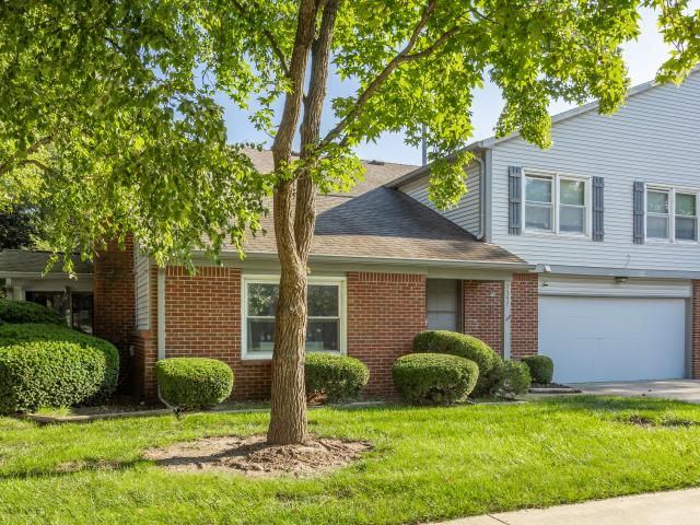 Condo for sale in Castleton Farms, Indianapolis