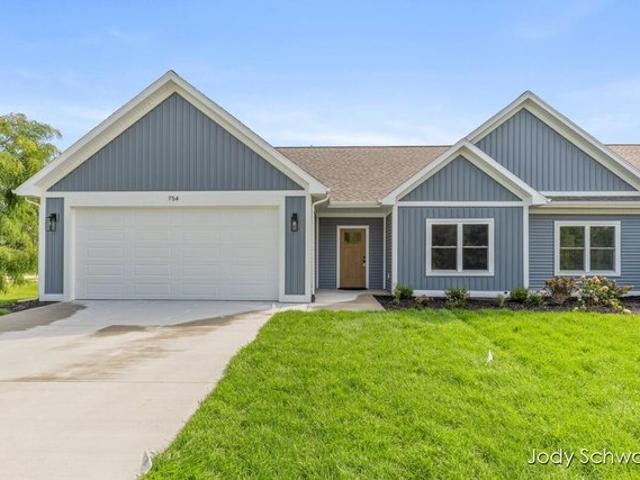 Condo for sale in Belding, Ionia County