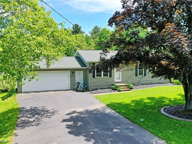 House for sale in Brookfield, Ohio
