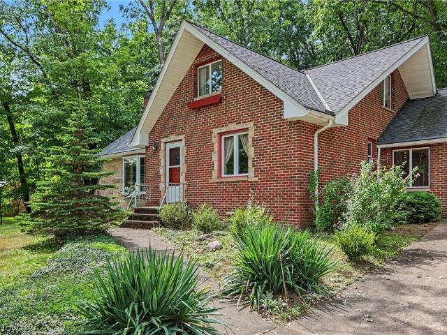 House for sale in Independence, Ohio