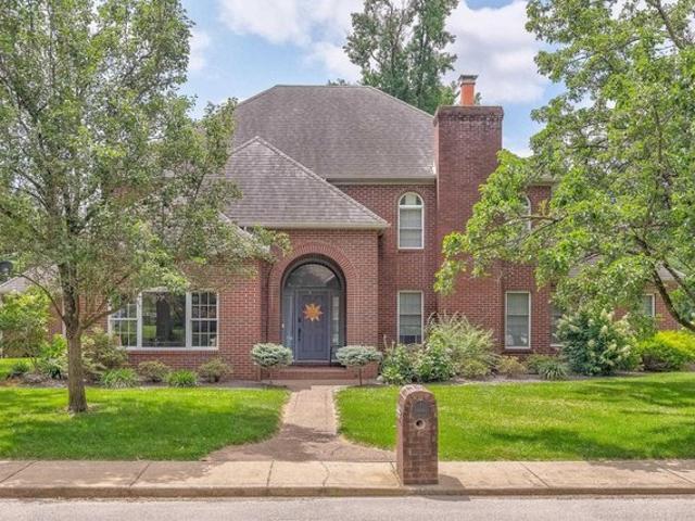 House for sale in Newburgh, Indiana
